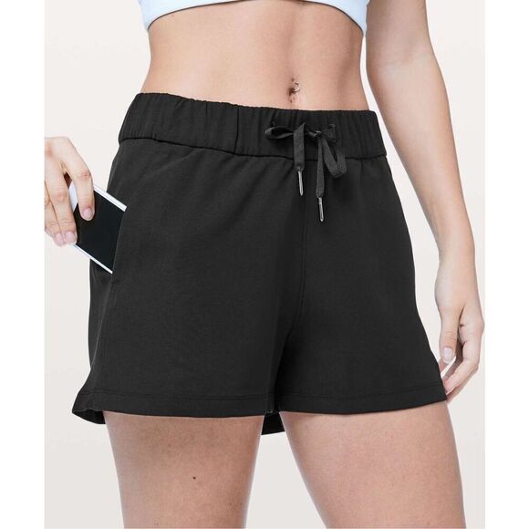 Womens Lululemon On The Fly Short - Picture 1 of 5